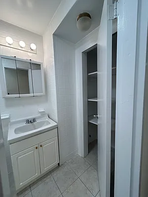 Rented by Immac Realty | media 27