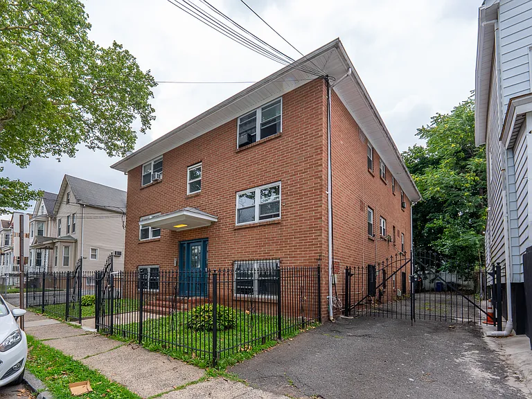 22 Howard St #4 — Photo 12