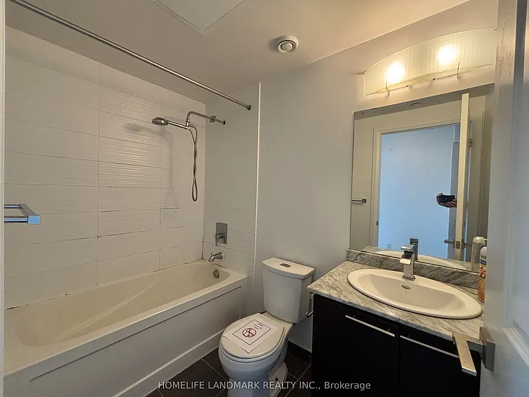 7171 Yonge St #2508 — Photo 13