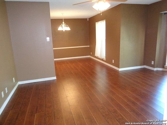 5th image of 2902 Hedgewyck St