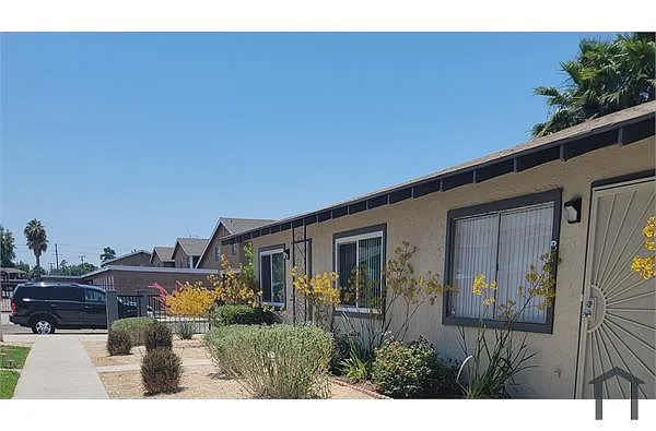 Building Photo - 1270 Rosalia Ave