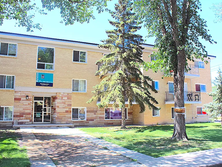 4020 Robinson St — Photo 8
