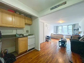 Rented by City Connections Realty