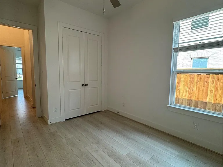 7129 Carriage Light Dr — Photo 10