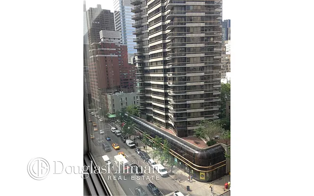 Sold by Douglas Elliman | media 15