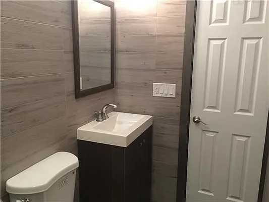 Rented by R New York | media 42