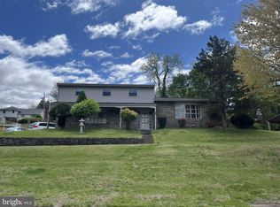 7757 Green Valley Rd, Wyncote, PA 19095