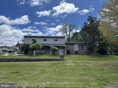 7757 Green Valley Rd, Wyncote, PA, 19095