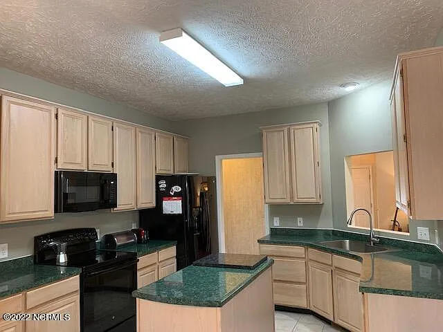 85 Sawmill Rd W — Photo 10