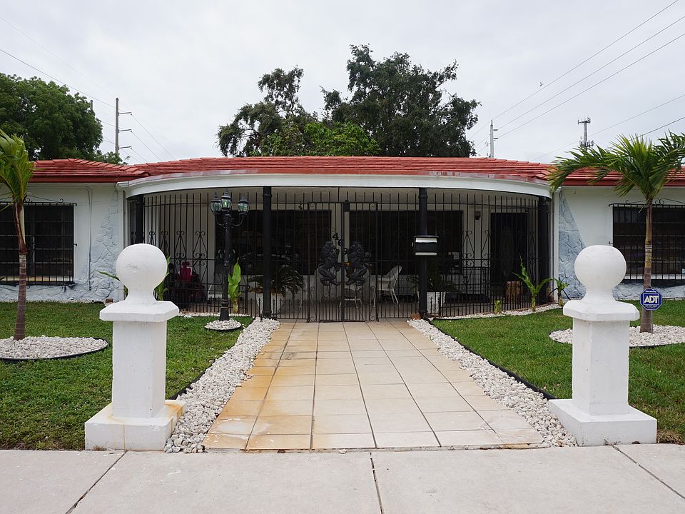 1st image of 469 NW 69th St