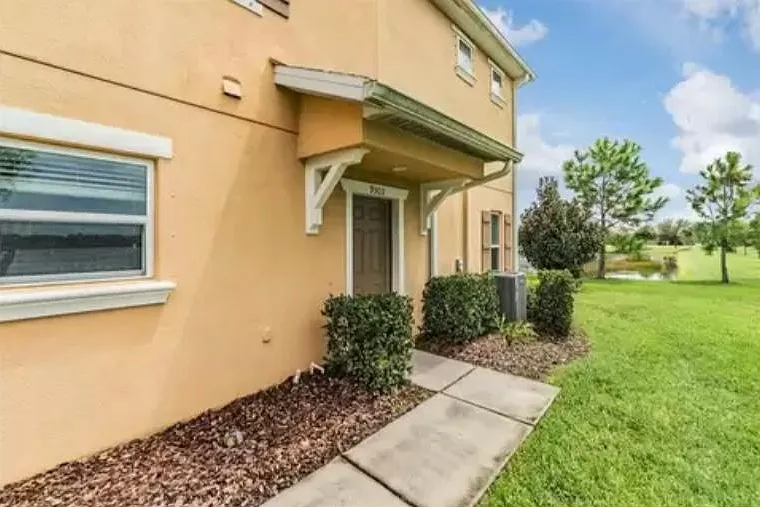 9303 American Hickory Ln — Photo 5