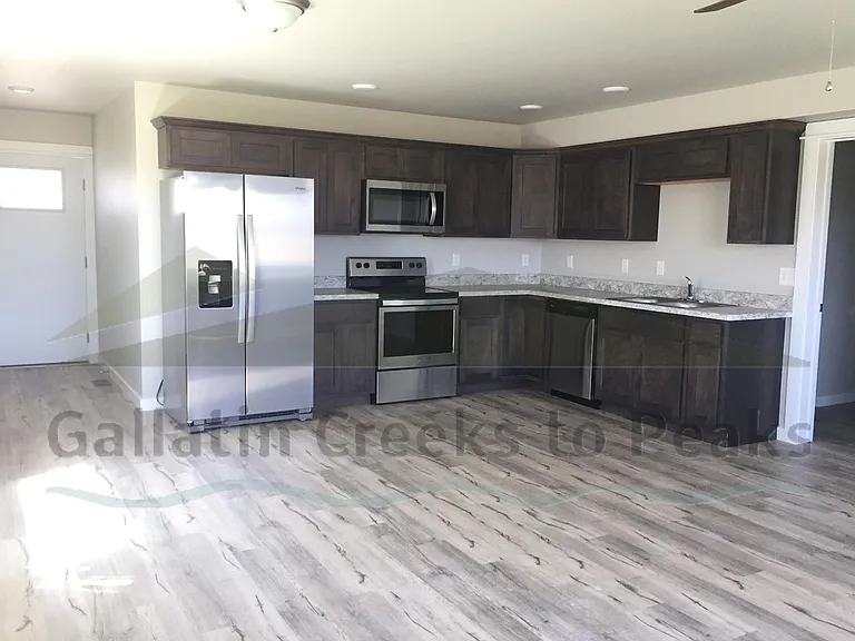 1301 Westwood Circle — Photo 1