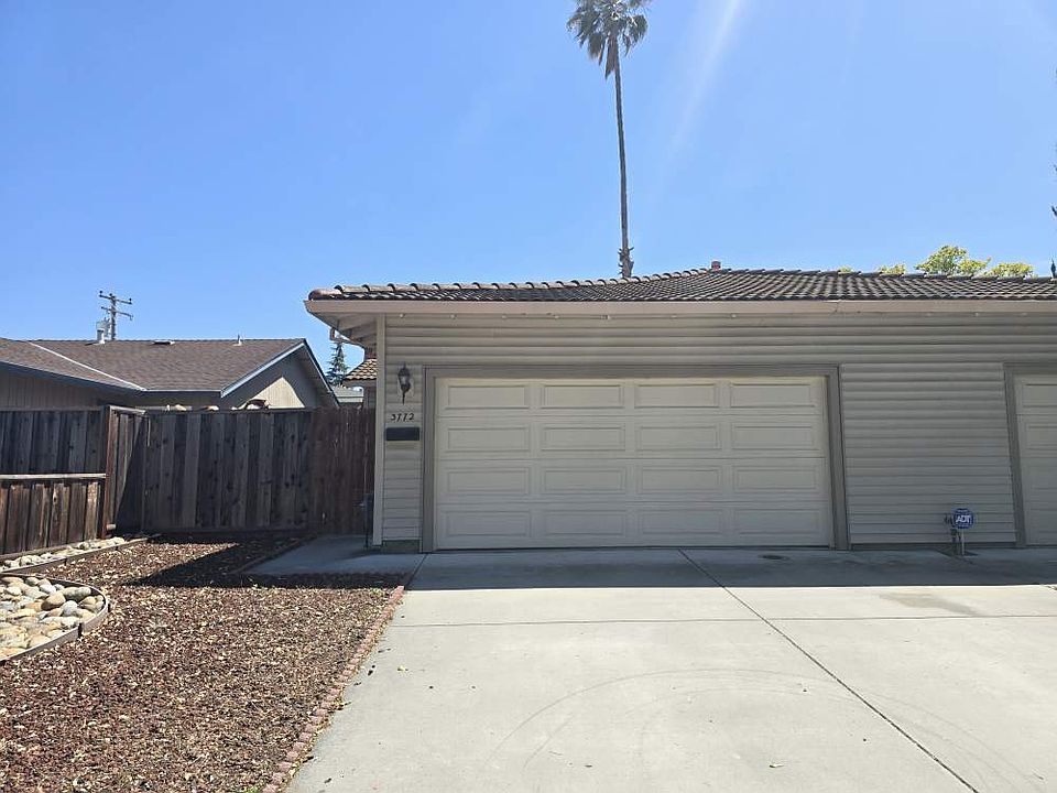 1st image of 3772 Poinciana Dr