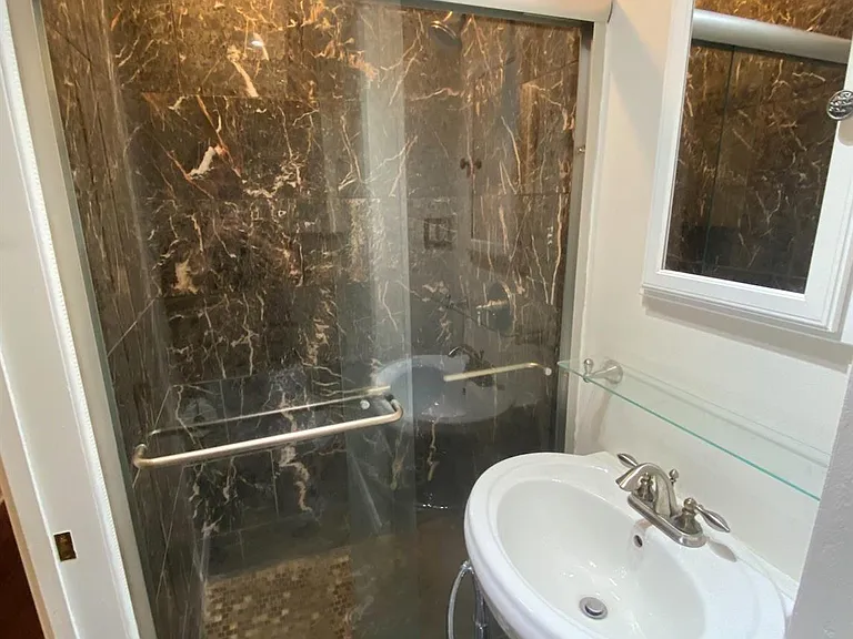 2906 West Ave #4 — Photo 10