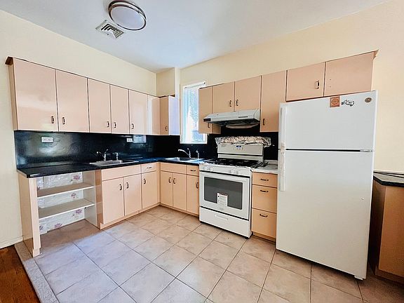2nd image of 1839 E 13th St Floor 2