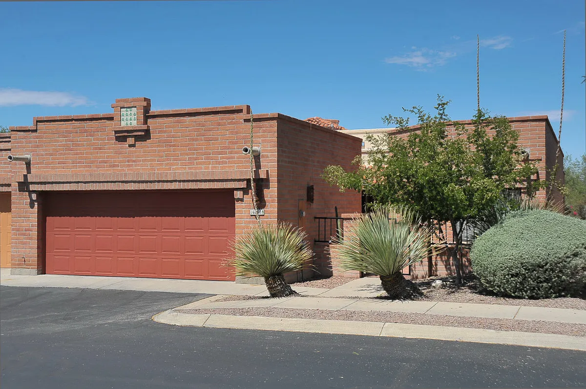 Foothills Living — Photo 2