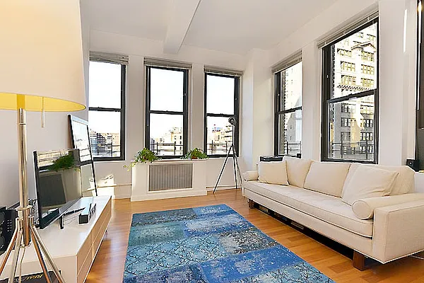 Sold by Nest Seekers International | media 2