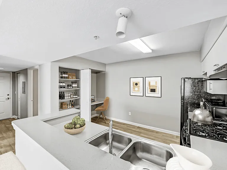 Walden Park Apartments — Photo 12