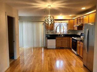 90 Sumner St APT D, Quincy, MA 02169