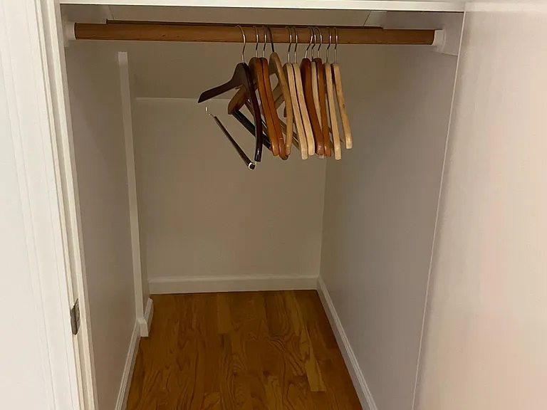 1494 Jackson St — Photo 6