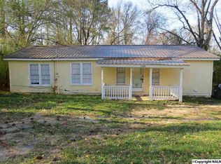 1660 Lay Springs Rd, Gadsden, AL 35904