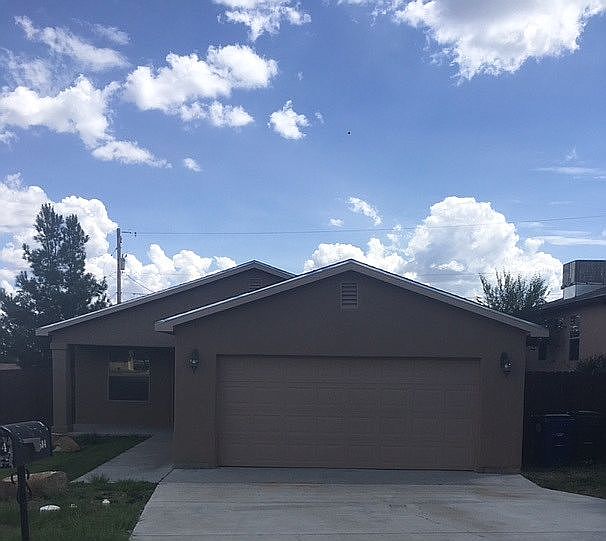 1st image of 504 Los Pinos St
