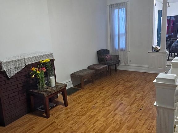 2nd image of 161 W Oley St