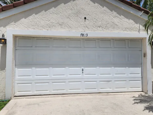 7823 Springfield Lake Drive, Lake Worth, FL 33467