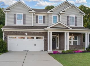 713 Harvest Point Dr, Fuquay Varina, NC 27526