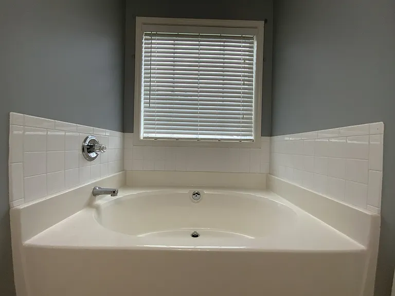 69 Jameston Dr — Photo 16