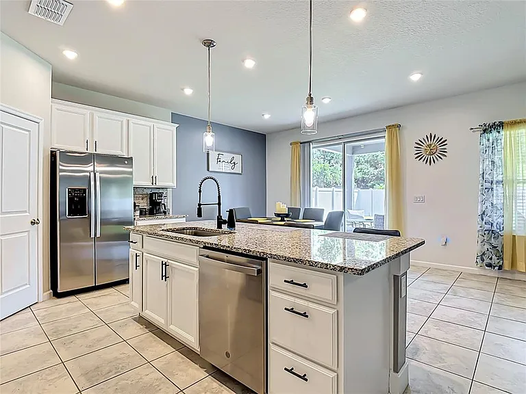2940 Slough Creek Dr — Photo 3