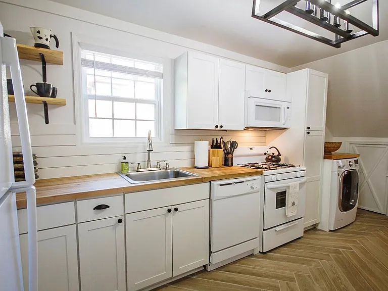 3 Strawberry Ln #A — Photo 10
