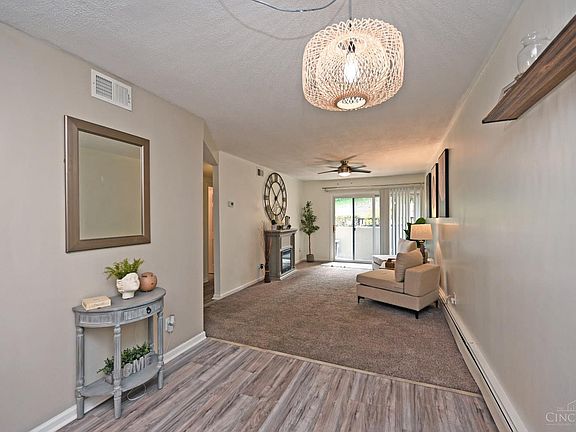 5th image of 4904 Chalet Dr #603