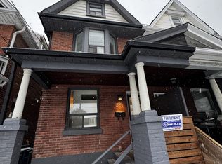 321 Woodbine Ave #B, Toronto, ON M4L3P3