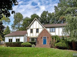 220 McKenna Dr, Norwood, NJ 07648