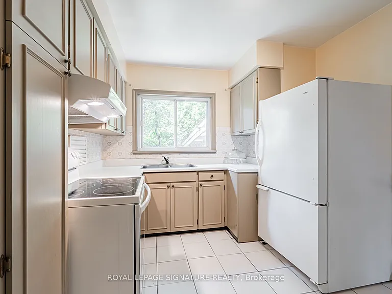 59 Parkview Hill Cres — Photo 14