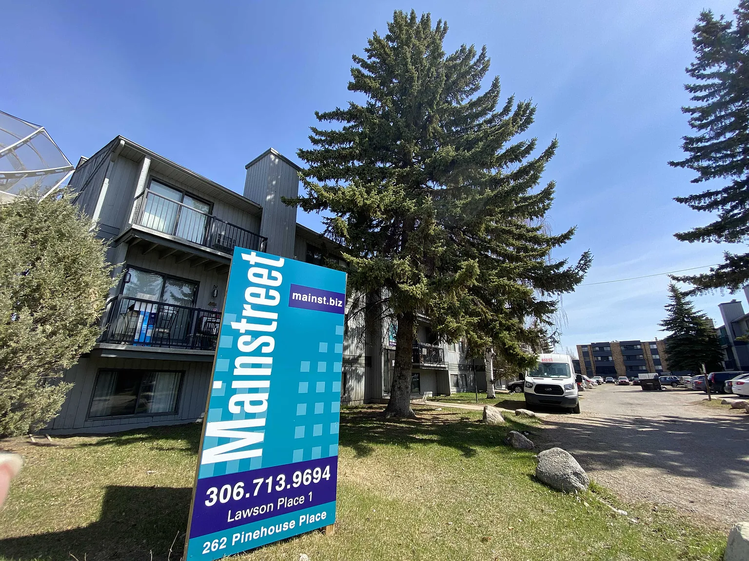 Lawson Place — Photo 2