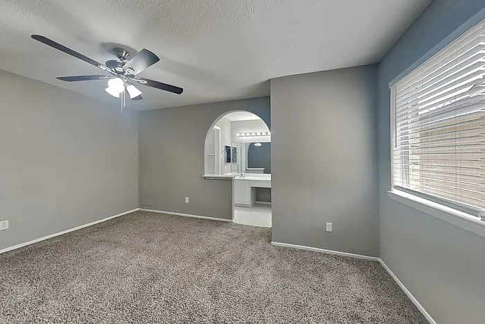 24030 Griffin House Ln — Photo 10