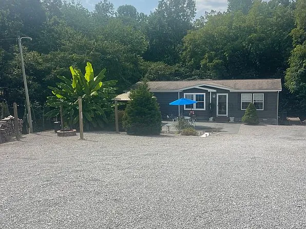 90 Little Lisa Ln, Russell Springs, KY 42642