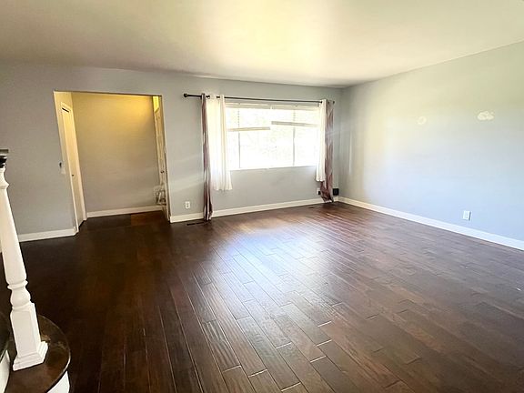 4th image of 829 E Three Fountains Dr Unit 270