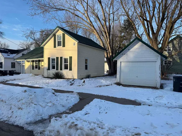513 N Lafayette St, Shawano, WI 54166