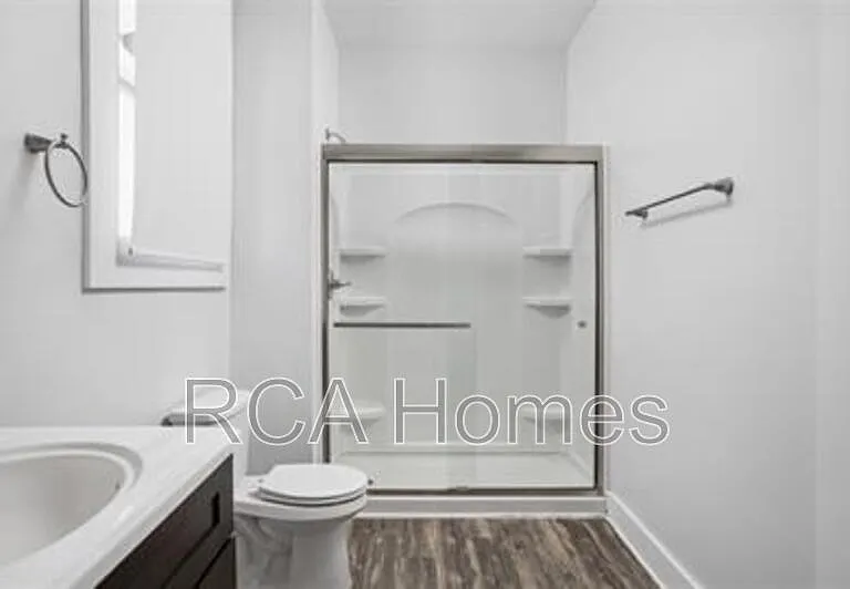 1112 Pleasant St #2 — Photo 15