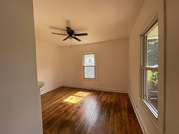 5th image of 318 E Independence Blvd #2
