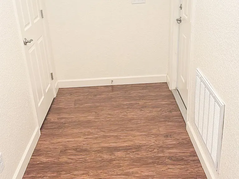 1125 Evergreen Ct — Photo 6