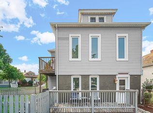 933 Reese Ave, Whiting, IN 46394