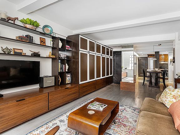 2nd image of 324 41st St #202C