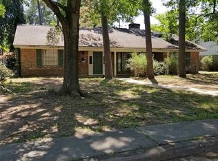 12227 Old Oaks Dr, Houston, TX 77024