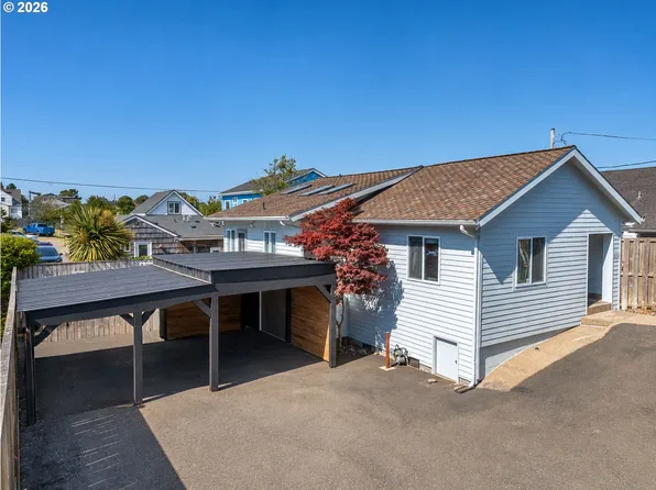 136B 3rd Ave, Seaside, OR 97138