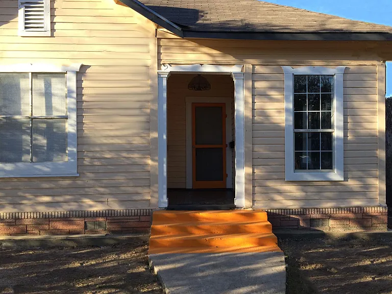 203 Gorman — Photo 39