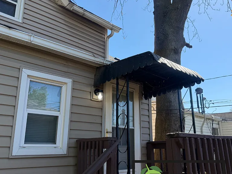 17 W James St — Photo 11